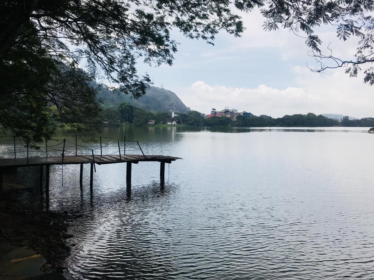 Seasons Hotel คูรูเนกาลา ภายนอก รูปภาพ
